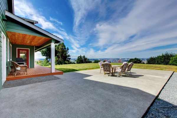Backyard Paving in Brandon
