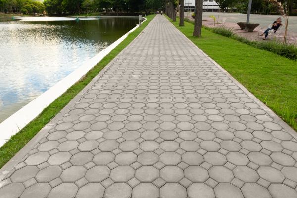 Cost of Pathway Pavers Installation in Brandon