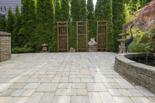 Cost of Backyard Hardscape Service in Brandon